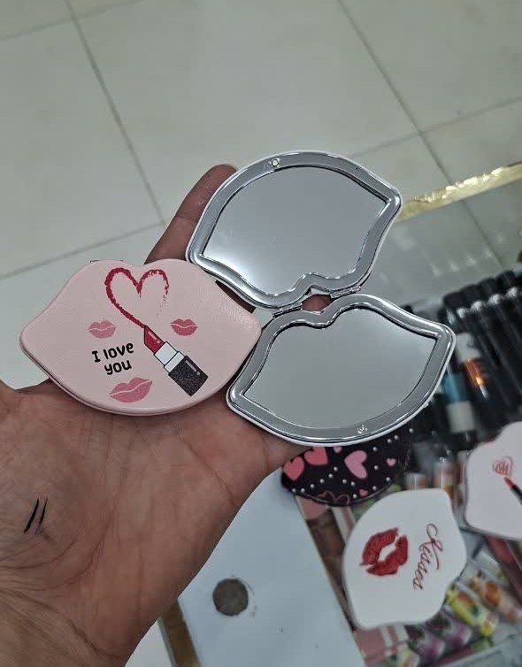 اینه دوقلو طرحدار
